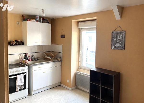 A vendre, un appartement de type T3 situé au coeur de SAINT MICHEL-CHEF-CHEF.