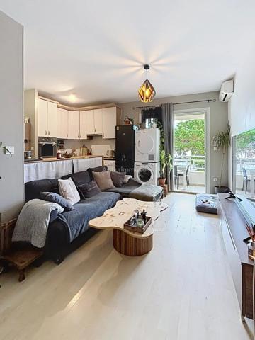 Vente                                                      Appartement
                        
                     2 pièces                      34 m2                     à Calvi