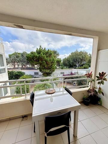 Vente                                                      Appartement
                        
                     2 pièces                      34 m2                     à Calvi