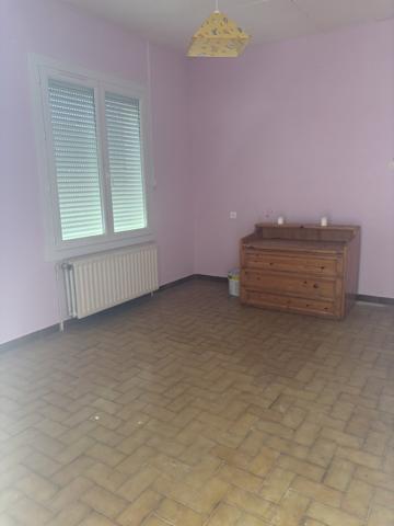 Orange (84100) Immeuble proche centre-ville