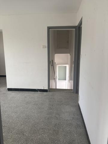 Orange (84100) Immeuble proche centre-ville