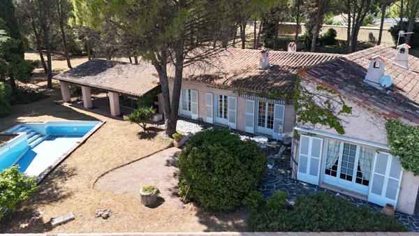 Maison sur VILLEMOUSTAUSSOU