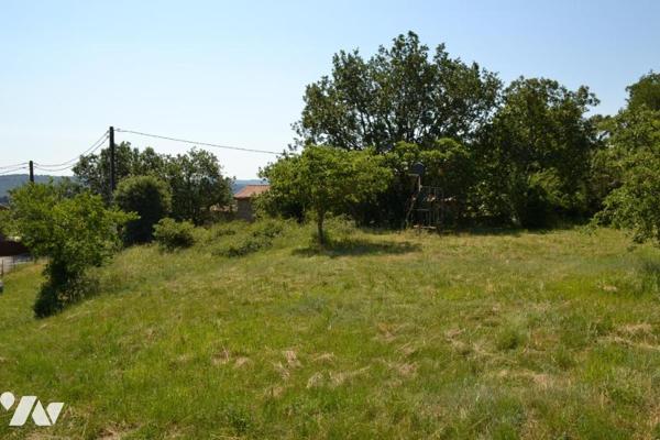 TERRAIN A BATIR DANS SECTEUR CALME