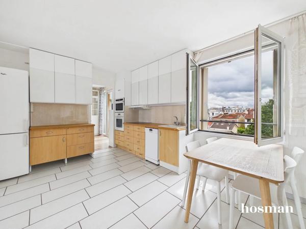 Dernier étage, terrasse, et vue dégagée ! Appartement 3 pièces de 63 m² avec cave - Rue Murillo, Vanves