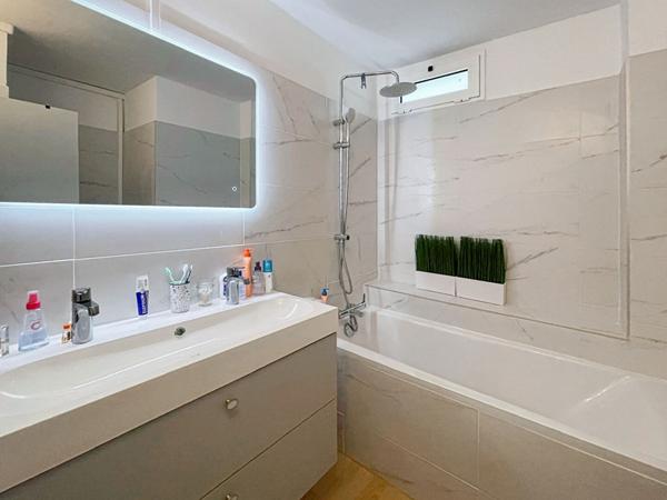 Appartement T4 bis - 97 m² - Bordeaux caudéran