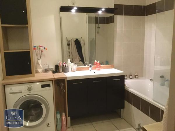 Appartement à louer 2 pièces 50.74m² Prévessin-Moëns (01280)