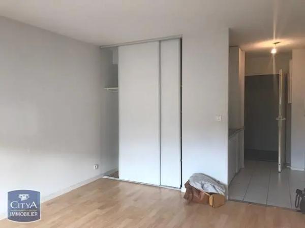 Appartement à louer 1 pièce 22.83m² Talence (33400)