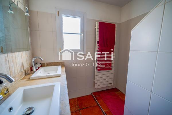 Maison 3 chambres avec piscine et studio