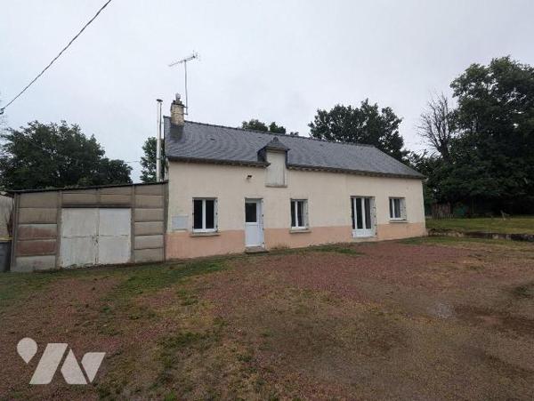 Située à seulement 5 minutes de Bruz, aux portes de l'agglomération, cette maison en pierres et...