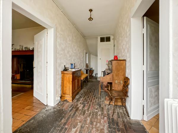 Maison Le Mesnil Esnard 16 pièce(s) 260 M2