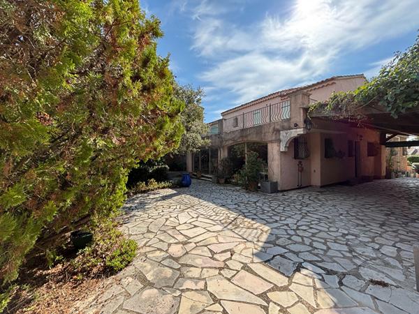 Cadre exceptionnel villa majestueuse