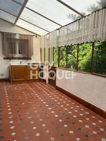 Maison spacieuse à vendre à LES ORMES SUR VOULZIE