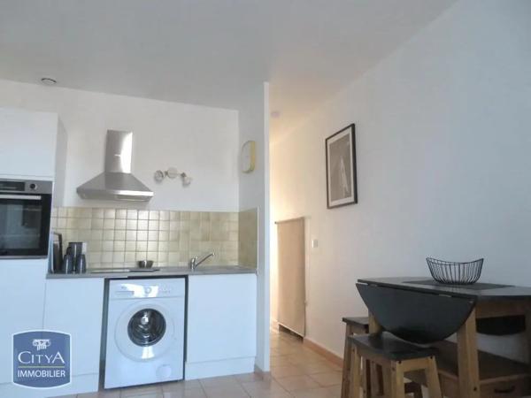 Appartement à louer 2 pièces 32.99m² Carcassonne (11000)