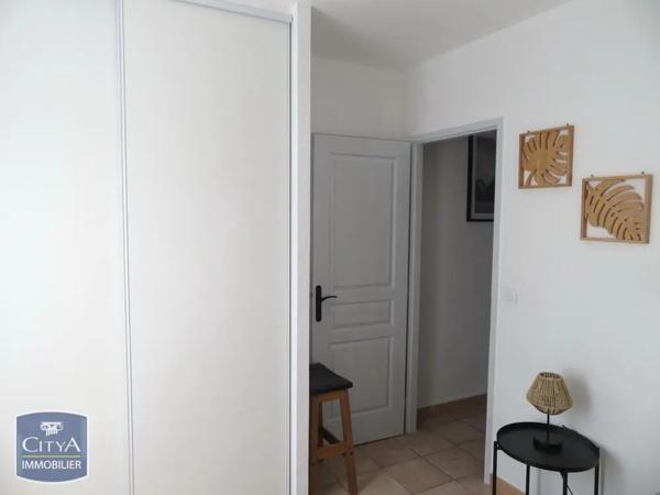 Appartement à louer 2 pièces 32.99m² Carcassonne (11000)