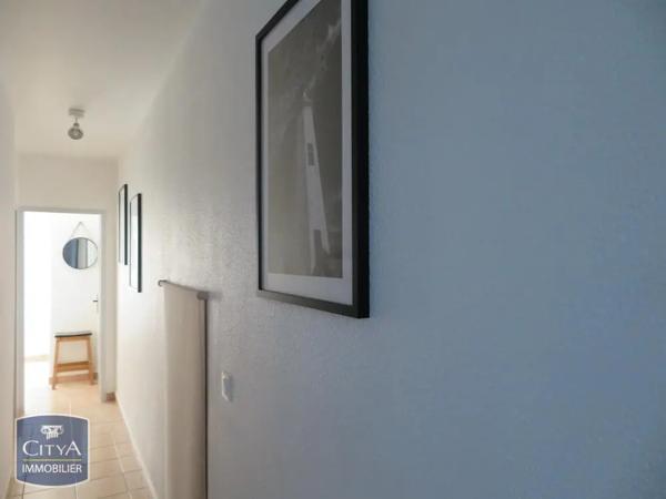 Appartement à louer 2 pièces 32.99m² Carcassonne (11000)