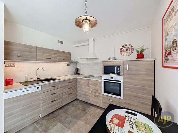 Appartement à vendre Arcachon - 2 pièces, 45m² avec 1 chambre(s) à 212 600€ - AJP Immobilier Arcachon