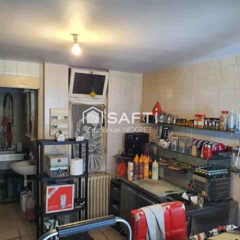 Local commercial de 54 m² à Dijon, proche gare avec caves