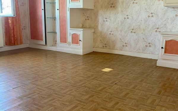 Maison à vendre    4 pièces •  Charmont