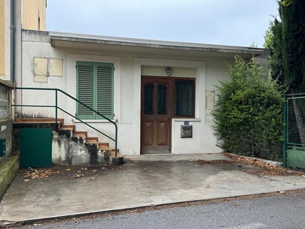 Local Professionnel LEVENS