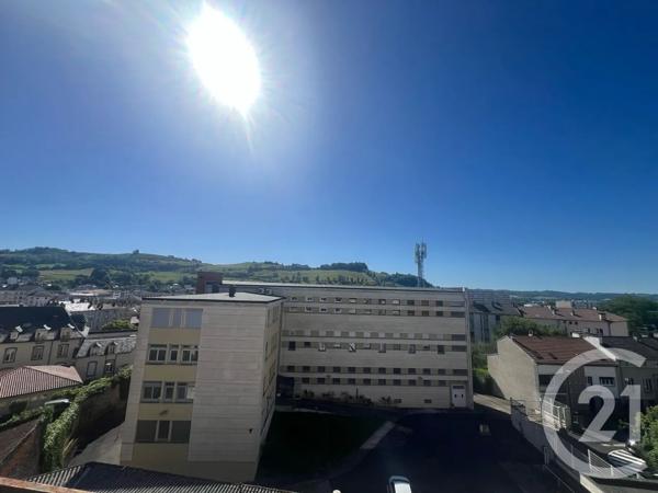 Appartement F4 à vendre  5 pièces - 90 m 2   AURILLAC  - 15