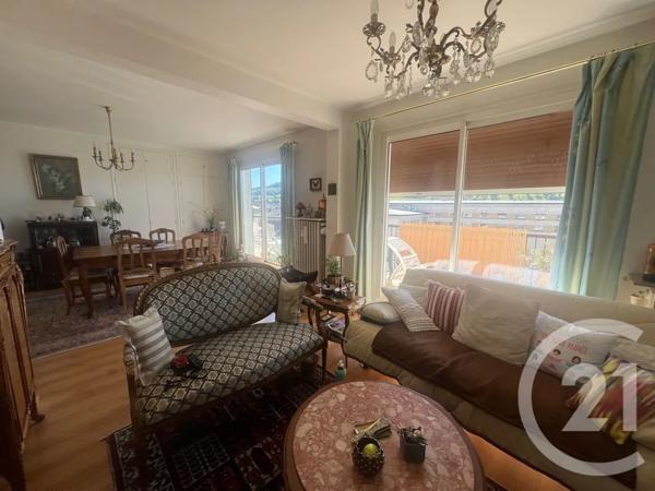 Appartement F4 à vendre  5 pièces - 90 m 2   AURILLAC  - 15
