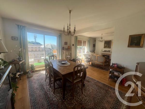 Appartement F4 à vendre  5 pièces - 90 m 2   AURILLAC  - 15