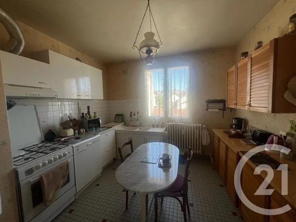 Appartement F4 à vendre  5 pièces - 90 m 2   AURILLAC  - 15