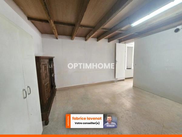 Belle maison de ville de 94 m², 2 chambres, bureau et garage ROUMAZIERES LOUBERT (16)