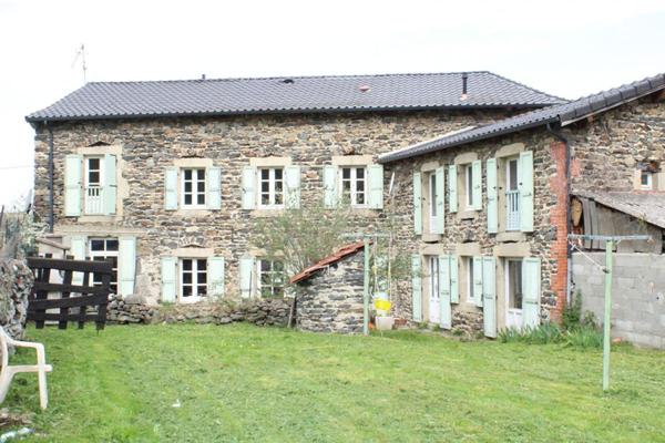 Maison Saint Hostien 11 pièce(s) 225 m2