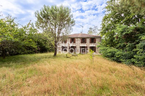 Propriété exceptionnelle en pierre des Landes