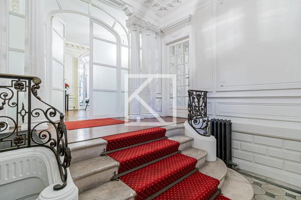 PROPRIÉTÉ D'EXCEPTION EN COEUR DE VILLE