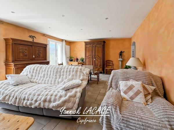 Maison T4 avec vue plein sud, volumes et potentiel d’extension (sous-sol et dépendances) – La Penne-sur-Huveaune