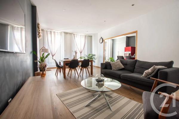 Appartement F4 à vendre  3 pièces - 97 m 2   ST ETIENNE  - 42