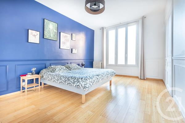 Appartement F4 à vendre  3 pièces - 97 m 2   ST ETIENNE  - 42