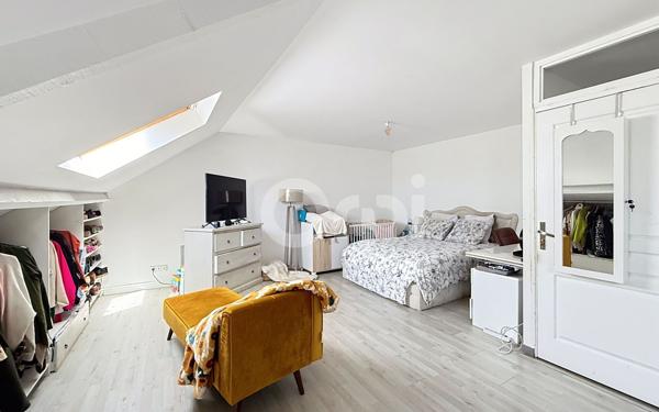 Maison à vendre    5 pièces •  Melun