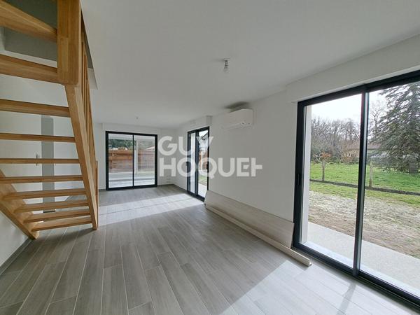 Maison meublée individuelle neuve avec jardin