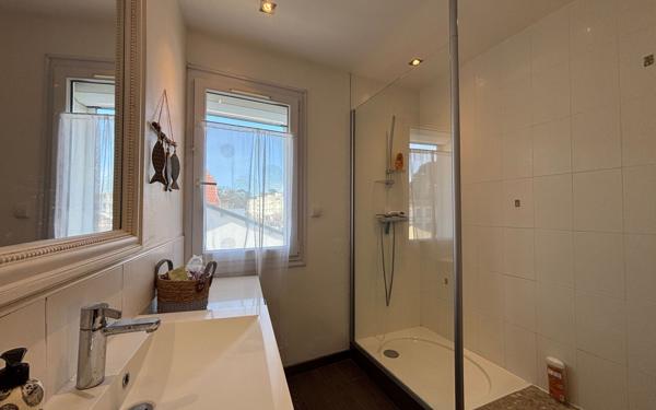 Appartement à vendre    3 pièces • 59,21 m2 Saint-Palais-sur-Mer