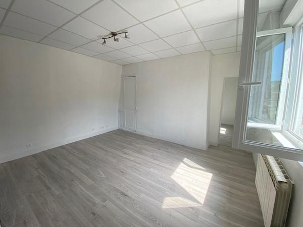 Elbeuf (76500) immeuble trois lots