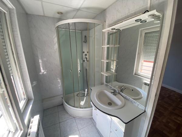 Elbeuf (76500) immeuble trois lots