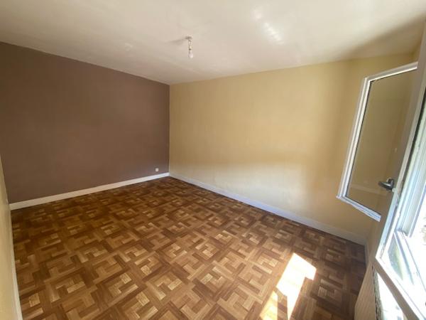 Elbeuf (76500) immeuble trois lots