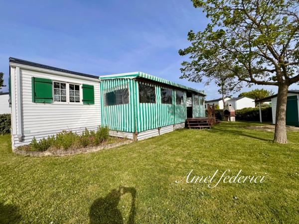 Mobile-Home - 48 m2 + 20 m2 de terrasse - sur parcelle 255 m2 - piscine privée - 5 min plage- SAINT GILLES CROIX DE VIE (85)
