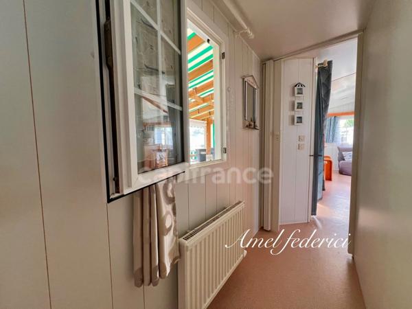 Mobile-Home - 48 m2 + 20 m2 de terrasse - sur parcelle 255 m2 - piscine privée - 5 min plage- SAINT GILLES CROIX DE VIE (85)