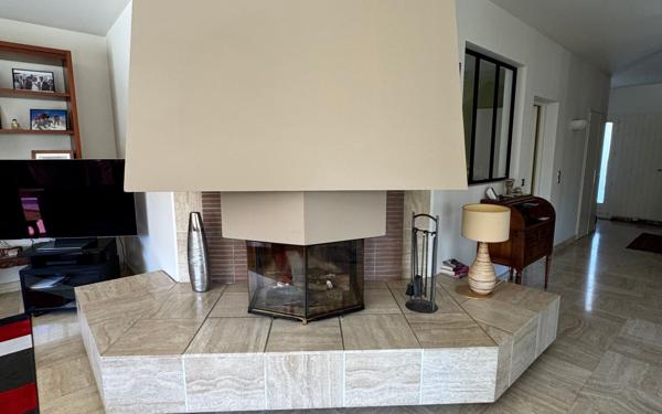 Maison à vendre    5 pièces • 238 m2 Idron