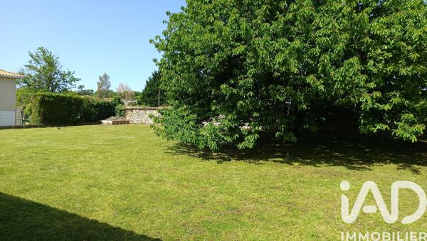 Maison à vendre 4 pièces 87 m² Saint-Yrieix-sur-Charente