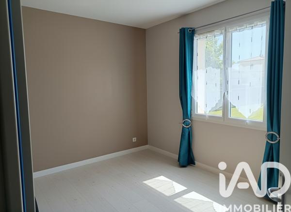 Maison à vendre 4 pièces 87 m² Saint-Yrieix-sur-Charente