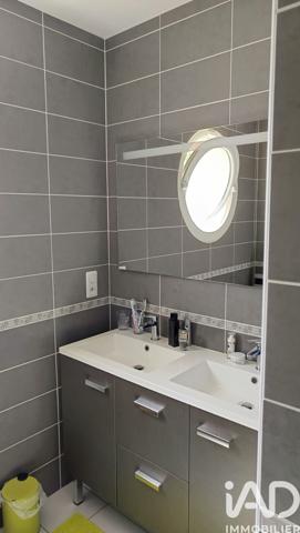 Maison à vendre 4 pièces 87 m² Saint-Yrieix-sur-Charente