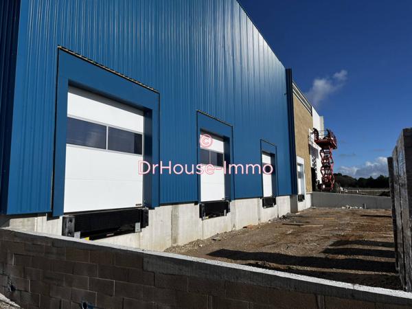 Commerce à louer 3 pièces de 1 055 m²