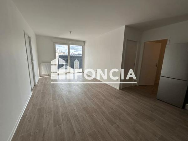 Location Appartement 3 pièces 65.69 m² - 135-137 rue de la Délivrande Caen 14000