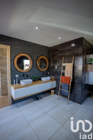 Maison à vendre 5 pièces 154 m² Pau