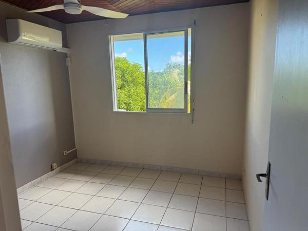 Immeuble de rapport en vente au Marin.